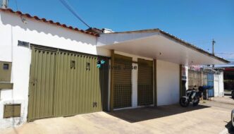 Casa 4 quartos e sala Comercial